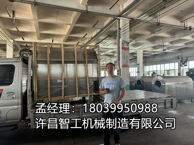 100斤電磁炒貨機專車發(fā)往安徽：高效炒制設(shè)備助力地方產(chǎn)業(yè)升級
